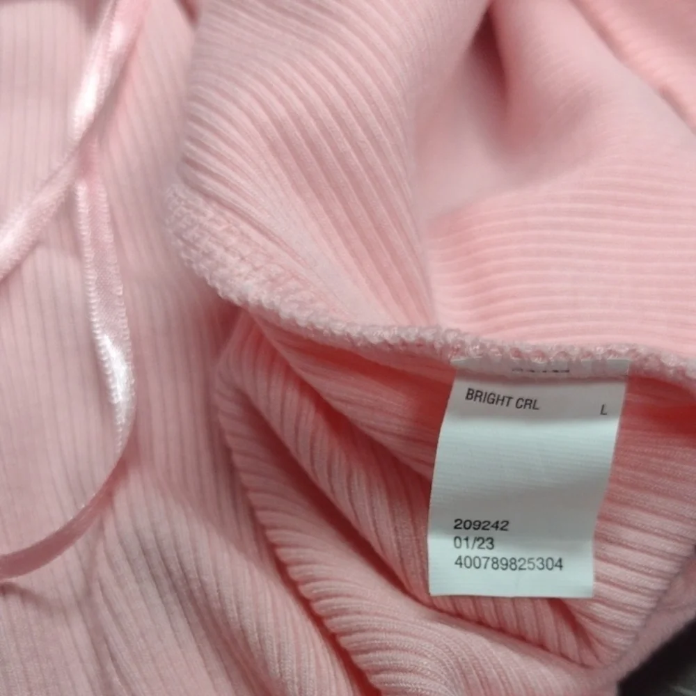 NEW Nine West Pink Ruffle V-Neck Tank Top - Picture 10 of 10